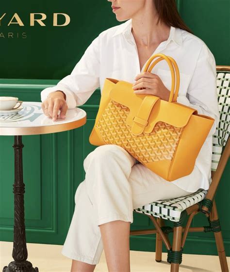 how much is the goyard tote|goyard tote price guide.